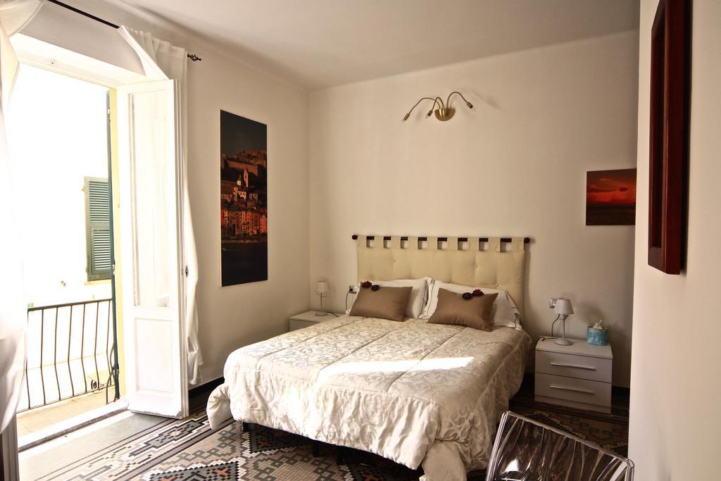 Camere Fontanavecchia ヴェルナッツァ 部屋 写真